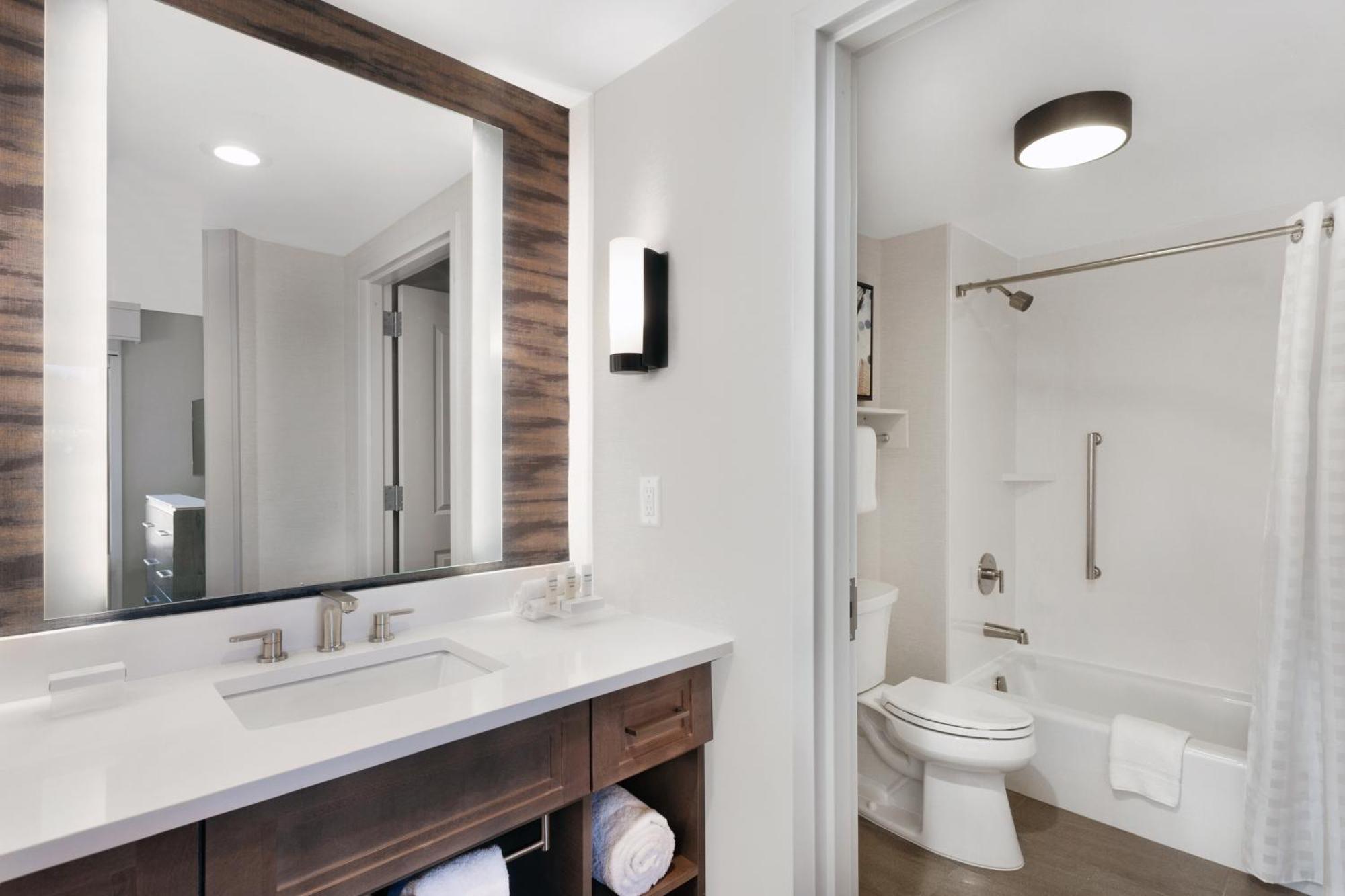 Homewood Suites By Hilton Providence Downtown Екстер'єр фото